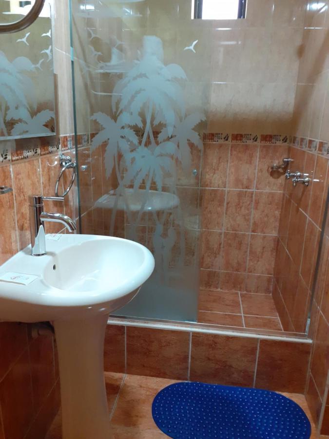 Hotel Wayra Lima Buitenkant foto