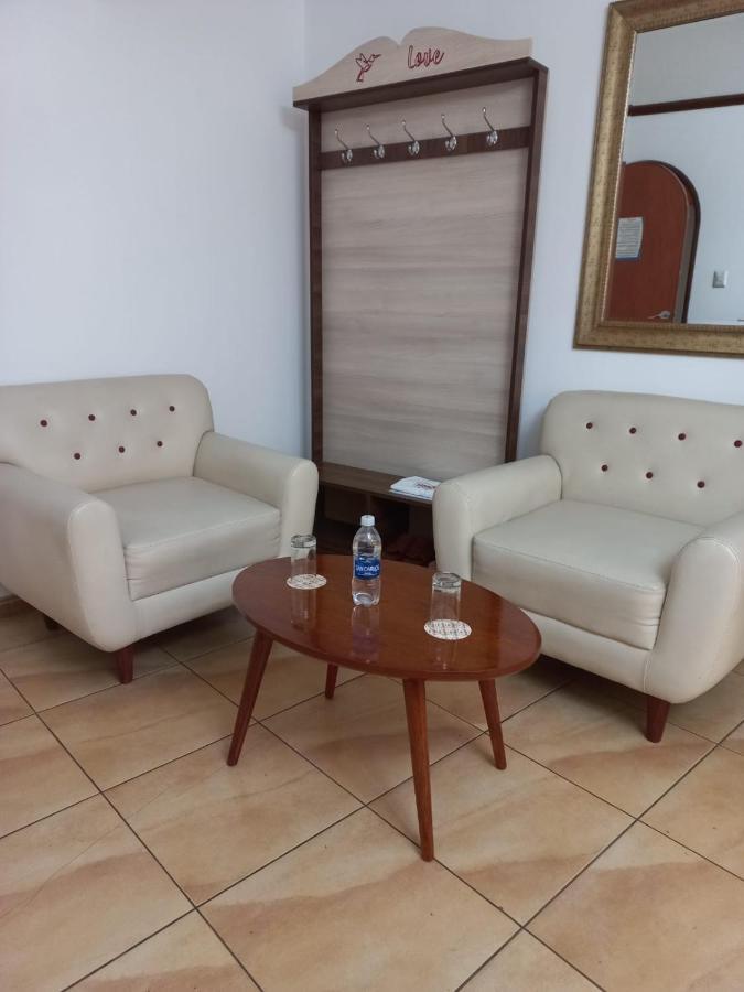 Hotel Wayra Lima Buitenkant foto