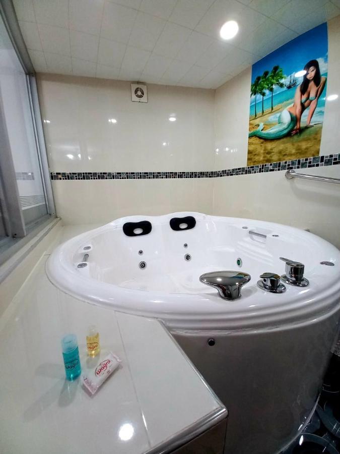 Hotel Wayra Lima Buitenkant foto