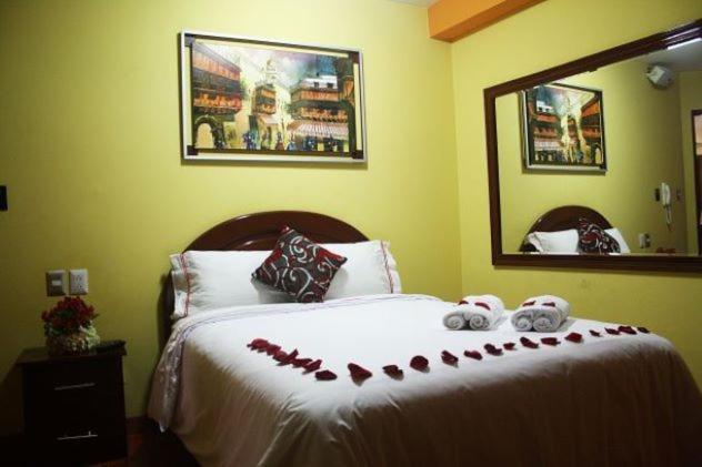 Hotel Wayra Lima Buitenkant foto